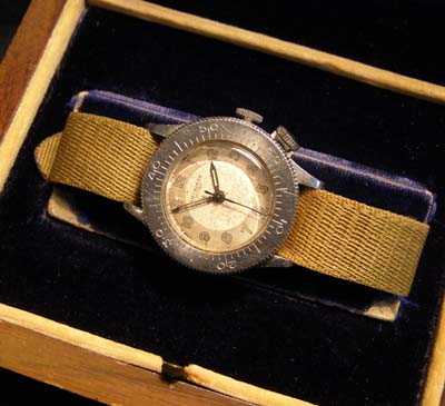 Longines Weems Watch | Second-Setting. | With Exceptionally Rare Storage Case.