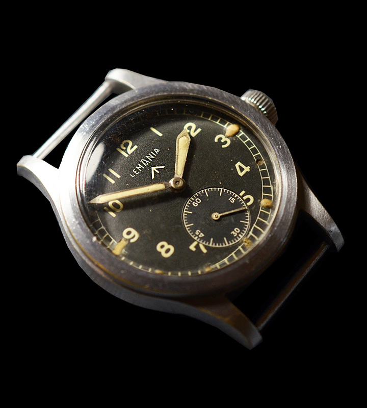 Dirty Dozen Watch | Lemania