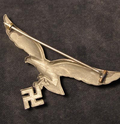 Luftwaffe Breast Eagle/Swastika Metal For The White Summer Tunic