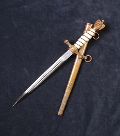 Kriegsmarine Dagger By WKC, Solingen. Officer.