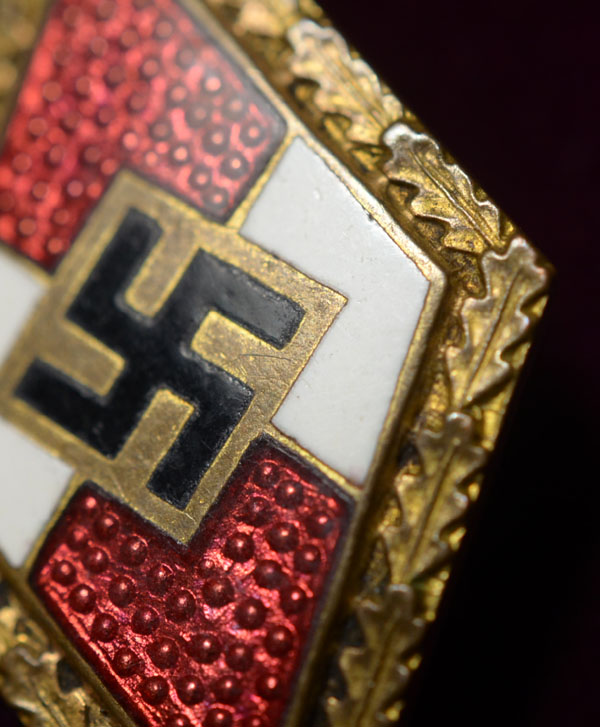 Hitler Youth Honour Diamond In Gold With Oakleaves | Discounted