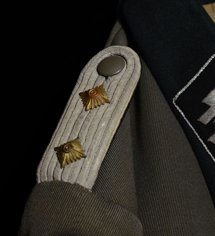 Waffen-SS Tunic | Infantry Hauptsturmfuhrer.