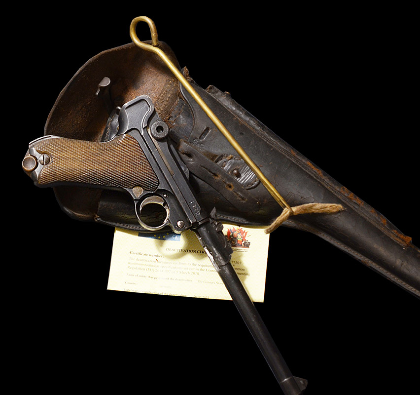 German Artillery Luger Pistol - Deactivated